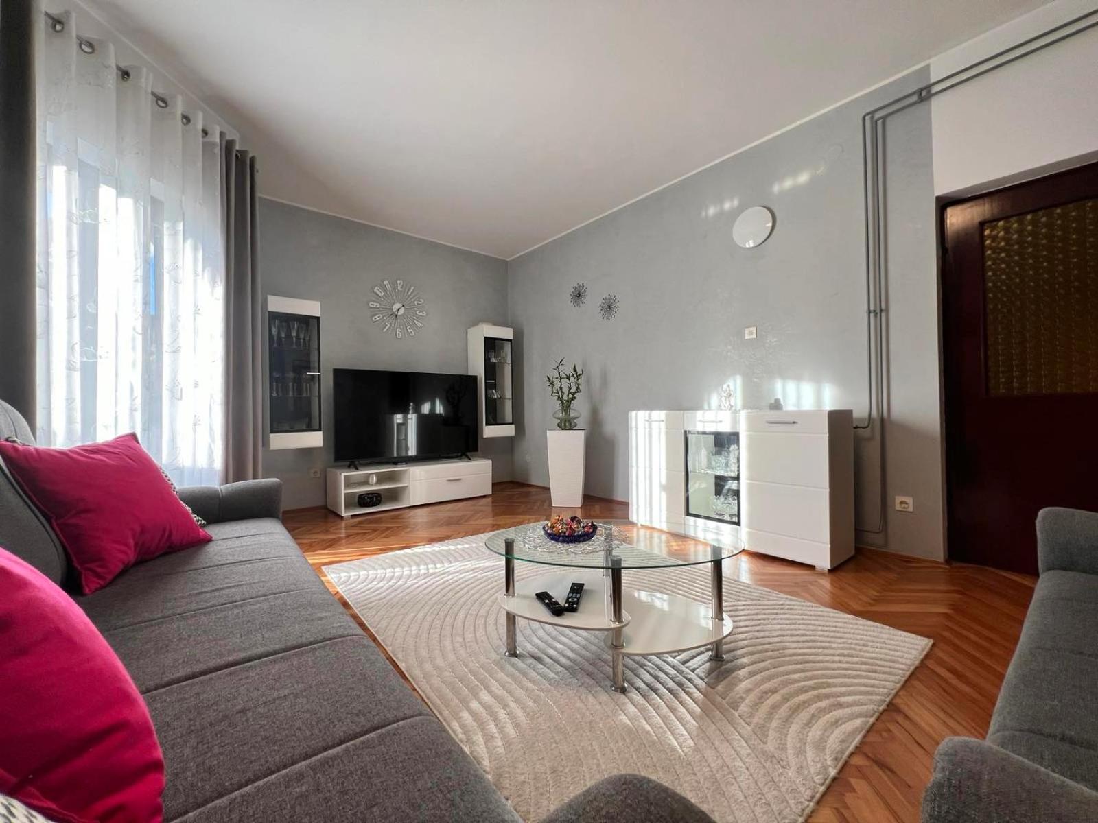 Apartment Tigo - 2 Bedrooms, 2 Bathrooms, Terrace And Big Garden Фажана Екстер'єр фото